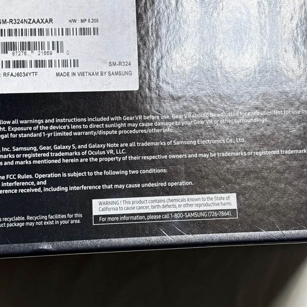 Samsung Gear VR with Controller -‎ Black - Sealed Box - Oculus Powered New